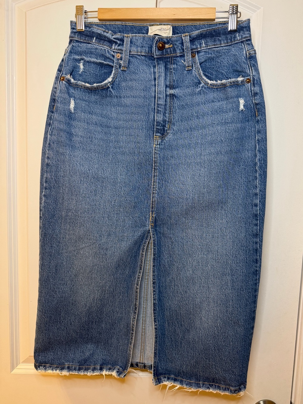 Universal Thread Blue Washed Straight-Leg Denim Skirt, size 8